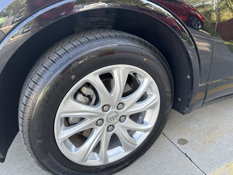 2019 Buick Envision Preferred   - Photo 9 - Topeka, KS 66608