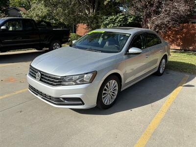 2017 Volkswagen Passat 1.8T SE   - Photo 2 - Topeka, KS 66608