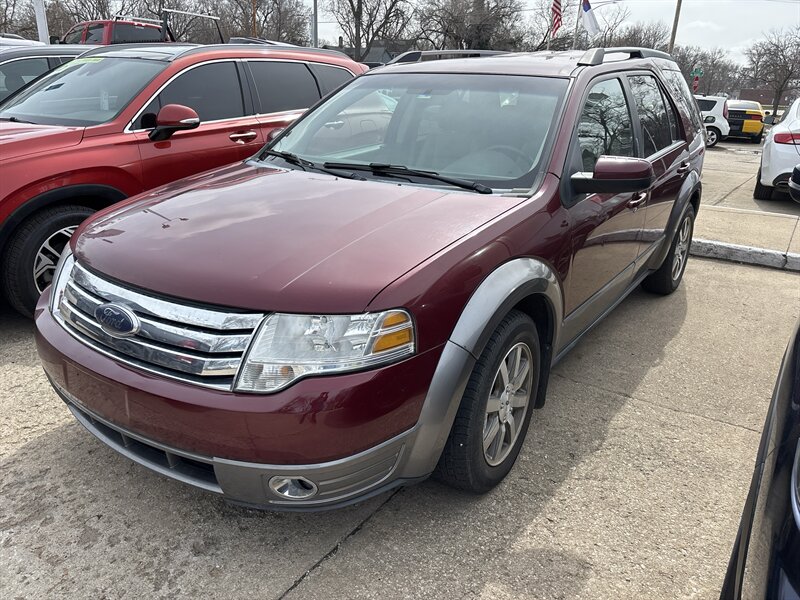 2008 Ford Taurus X SEL   - Photo 1 - Topeka, KS 66608
