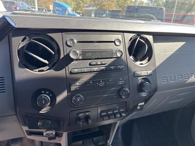 2012 Ford F-250 Super Duty XL   - Photo 18 - Topeka, KS 66608