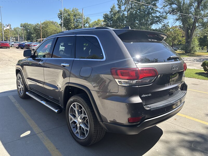 2021 Jeep Grand Cherokee Limited   - Photo 3 - Topeka, KS 66608