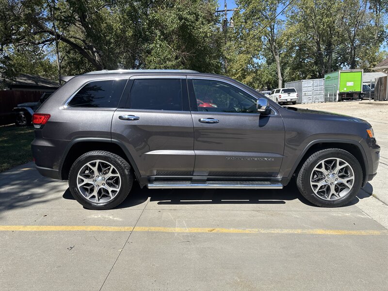 2021 Jeep Grand Cherokee Limited   - Photo 6 - Topeka, KS 66608