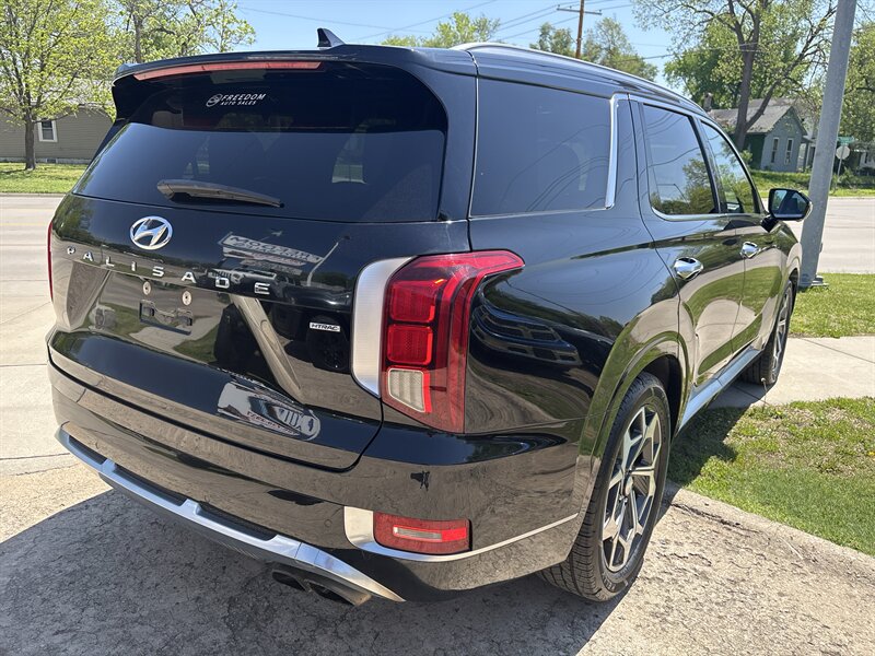 2021 Hyundai Palisade Calligraphy - Photo 3 - Topeka, KS 66608