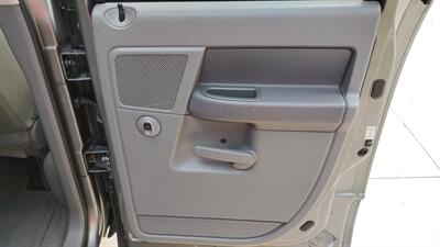 2006 Dodge Ram 1500 SLT   - Photo 37 - Topeka, KS 66608