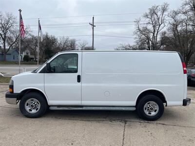 2014 GMC Savana 2500   - Photo 5 - Topeka, KS 66608