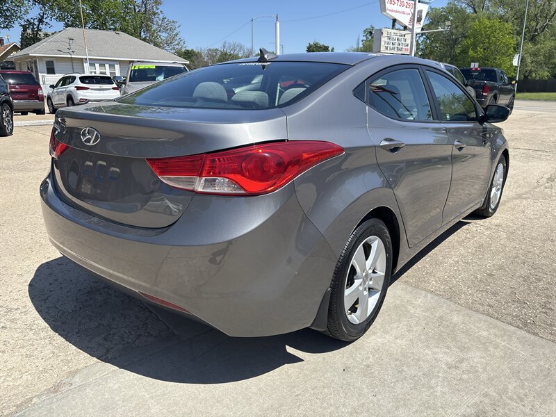 2013 Hyundai ELANTRA GLS - Photo 3 - Topeka, KS 66608