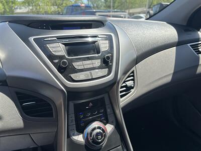 2013 Hyundai ELANTRA GLS - Photo 17 - Topeka, KS 66608