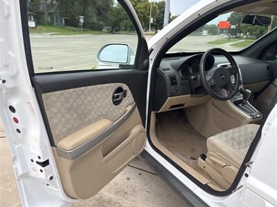 2006 Chevrolet Equinox LT   - Photo 11 - Topeka, KS 66608