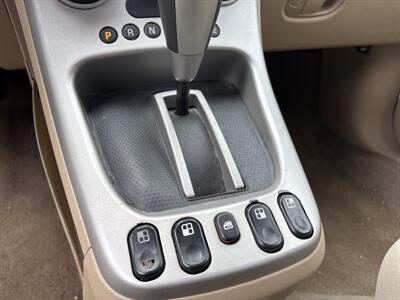 2006 Chevrolet Equinox LT   - Photo 18 - Topeka, KS 66608
