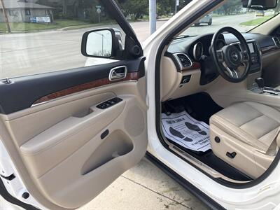 2012 Jeep Grand Cherokee Limited   - Photo 9 - Topeka, KS 66608
