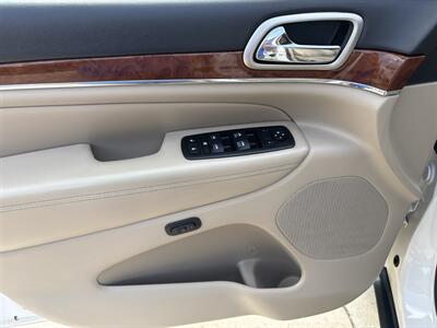 2012 Jeep Grand Cherokee Limited   - Photo 10 - Topeka, KS 66608