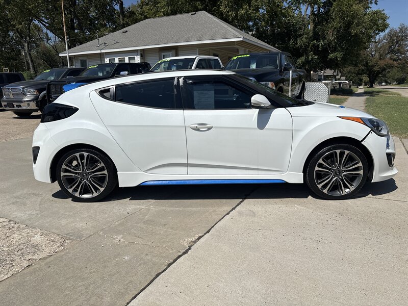 2014 Hyundai VELOSTER Turbo   - Photo 6 - Topeka, KS 66608