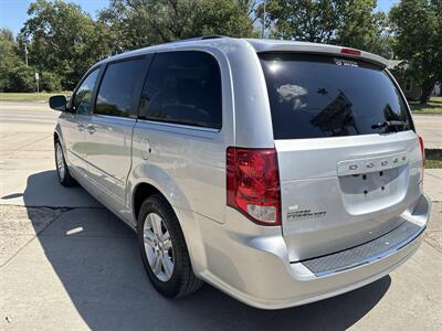 2011 Dodge Grand Caravan Crew - Photo 3 - Topeka, KS 66608