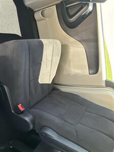 2011 Dodge Grand Caravan Crew - Photo 19 - Topeka, KS 66608