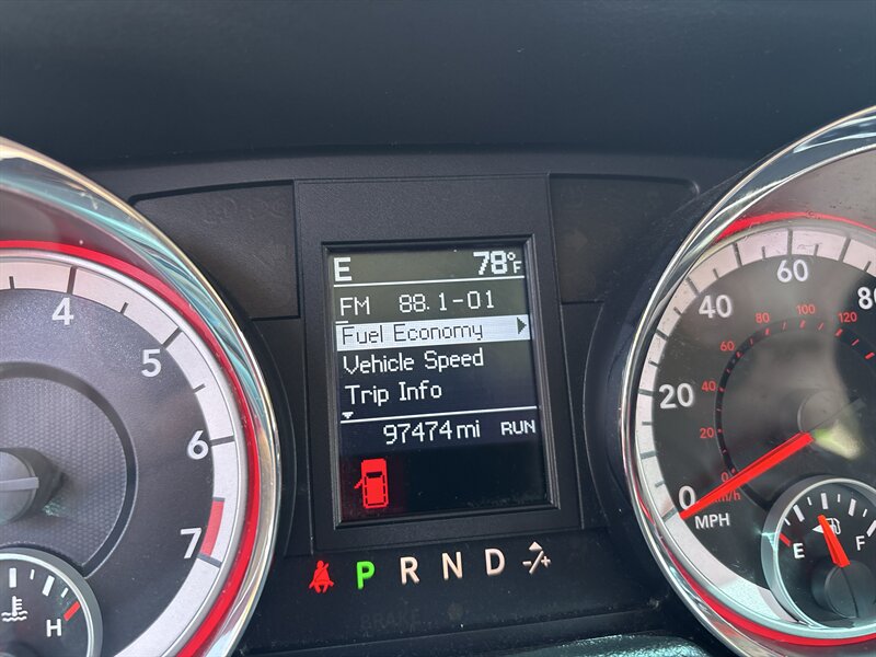 2011 Dodge Grand Caravan Crew   - Photo 15 - Topeka, KS 66608
