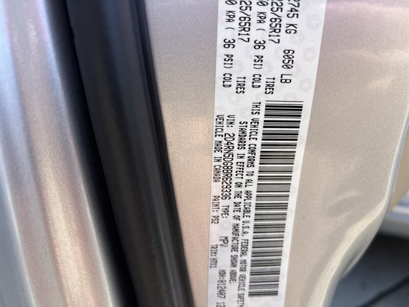 2011 Dodge Grand Caravan Crew   - Photo 12 - Topeka, KS 66608