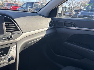 2018 Hyundai ELANTRA SEL   - Photo 20 - Topeka, KS 66608