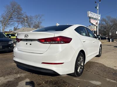 2018 Hyundai ELANTRA SEL   - Photo 3 - Topeka, KS 66608
