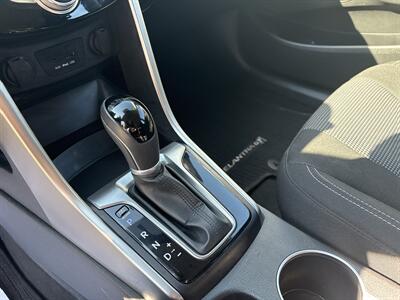 2013 Hyundai ELANTRA GT - Photo 15 - Topeka, KS 66608