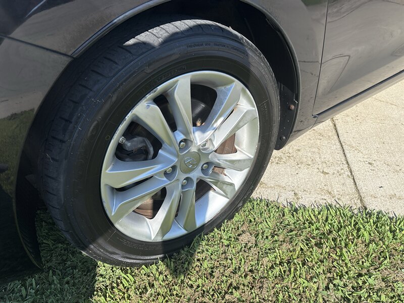 2013 Hyundai ELANTRA GT   - Photo 8 - Topeka, KS 66608