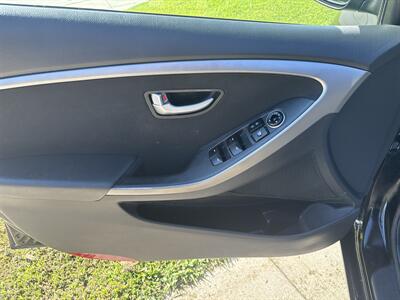 2013 Hyundai ELANTRA GT - Photo 10 - Topeka, KS 66608
