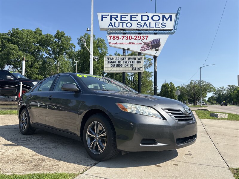 2007 Toyota Camry CE - Photo 1 - Topeka, KS 66608
