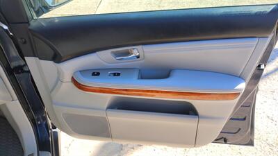 2004 Lexus RX 330   - Photo 32 - Topeka, KS 66608