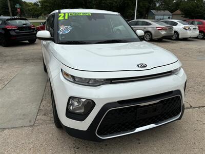 2021 Kia Soul LX   - Photo 4 - Topeka, KS 66608