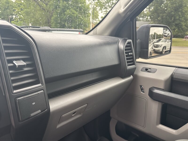 2018 Ford F-150 XL - Photo 17 - Topeka, KS 66608