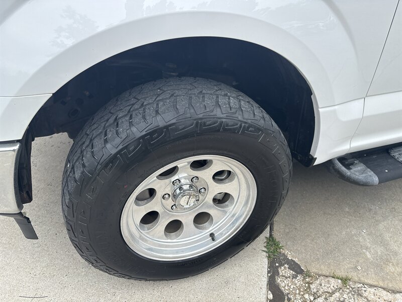 2018 Ford F-150 XL - Photo 8 - Topeka, KS 66608