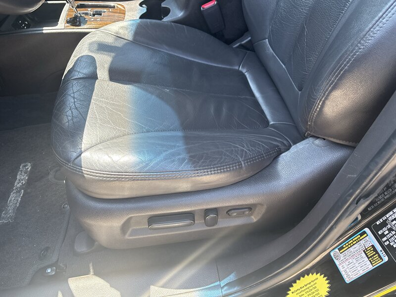 2011 Hyundai SANTA FE Limited - Photo 12 - Topeka, KS 66608
