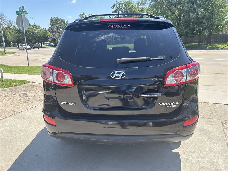 2011 Hyundai SANTA FE Limited - Photo 4 - Topeka, KS 66608