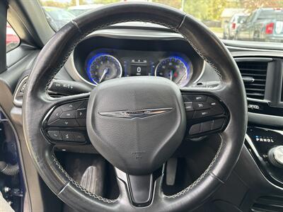 2019 Chrysler Pacifica Touring Plus   - Photo 14 - Topeka, KS 66608