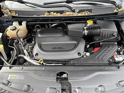 2019 Chrysler Pacifica Touring Plus   - Photo 8 - Topeka, KS 66608
