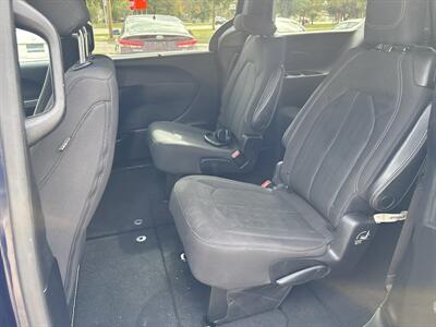 2019 Chrysler Pacifica Touring Plus   - Photo 22 - Topeka, KS 66608