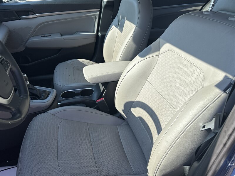 2017 Hyundai ELANTRA SE   - Photo 12 - Topeka, KS 66608