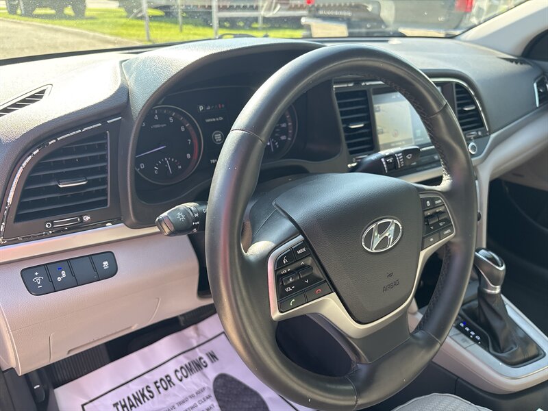 2017 Hyundai ELANTRA SE   - Photo 13 - Topeka, KS 66608