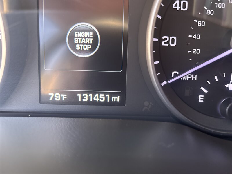 2017 Hyundai ELANTRA SE   - Photo 15 - Topeka, KS 66608