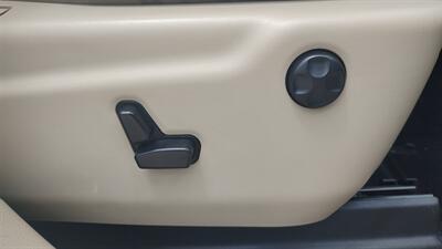 2014 Jeep Grand Cherokee Limited   - Photo 28 - Topeka, KS 66608