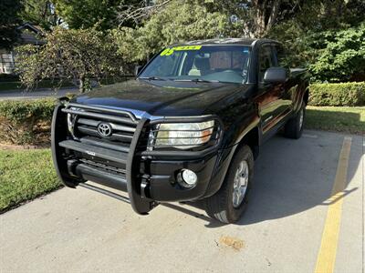 2005 Toyota Tacoma V6   - Photo 2 - Topeka, KS 66608