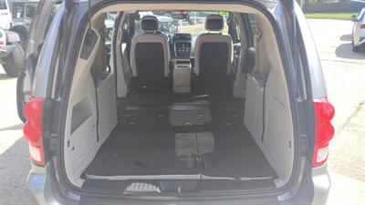 2014 Dodge Grand Caravan SXT   - Photo 10 - Topeka, KS 66608