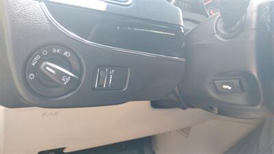 2014 Dodge Grand Caravan SXT   - Photo 23 - Topeka, KS 66608