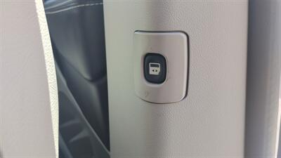 2014 Dodge Grand Caravan SXT   - Photo 34 - Topeka, KS 66608