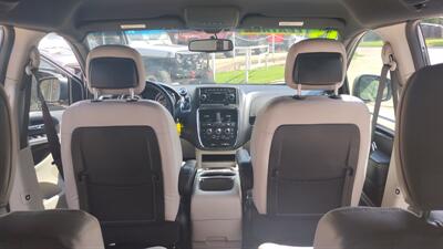 2014 Dodge Grand Caravan SXT   - Photo 17 - Topeka, KS 66608
