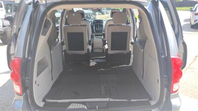2014 Dodge Grand Caravan SXT   - Photo 12 - Topeka, KS 66608