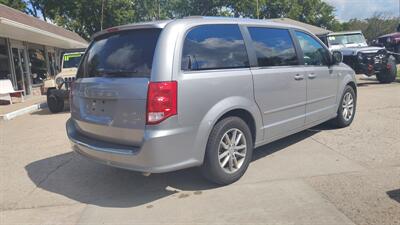 2014 Dodge Grand Caravan SXT   - Photo 3 - Topeka, KS 66608