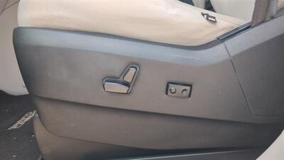 2014 Dodge Grand Caravan SXT   - Photo 24 - Topeka, KS 66608