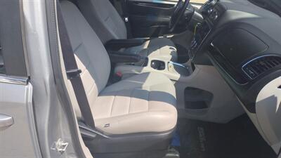 2014 Dodge Grand Caravan SXT   - Photo 30 - Topeka, KS 66608
