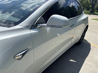 2019 Tesla Model 3 Standard Range   - Photo 9 - Topeka, KS 66608