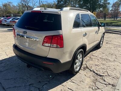 2011 Kia Sorento LX   - Photo 6 - Topeka, KS 66608